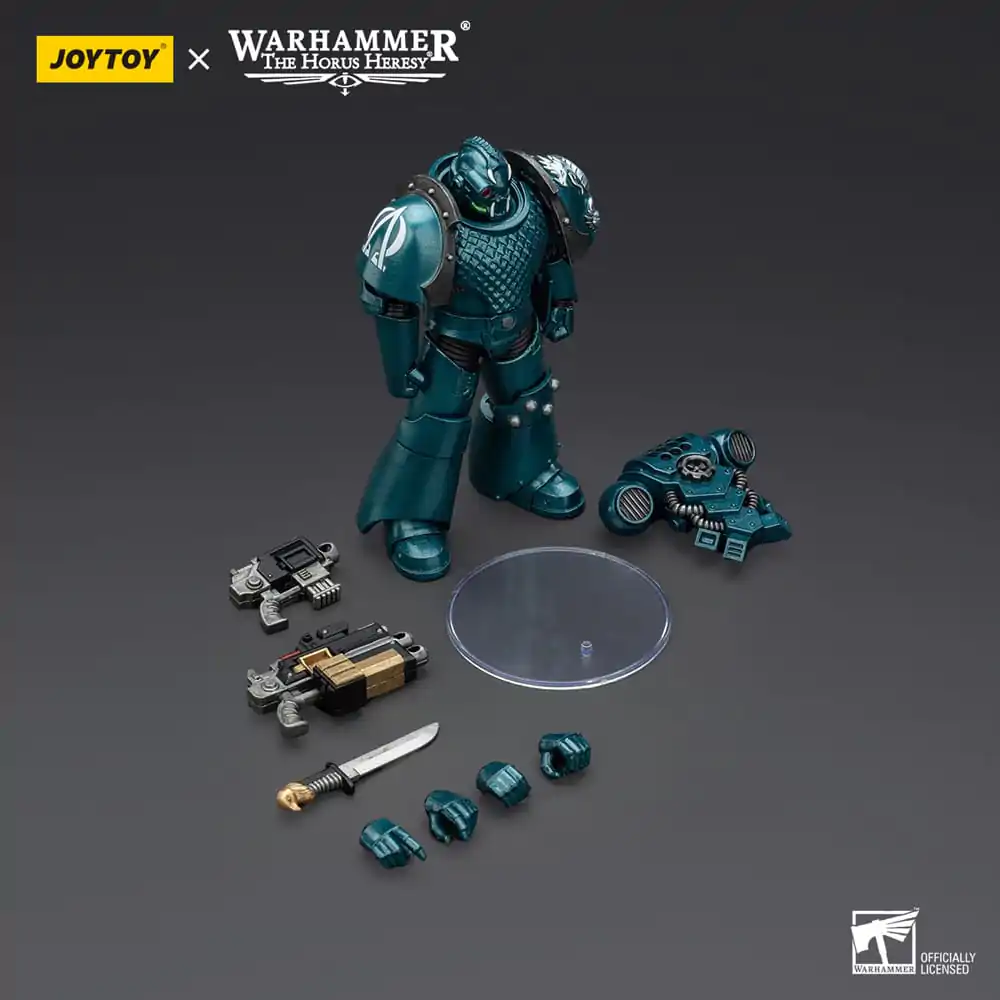 Warhammer The Horus Heresy Actionfigur Alpha Legion Head hunter With Banestrike Combi-Bolter And Power Dagger 20 cm Produktfoto