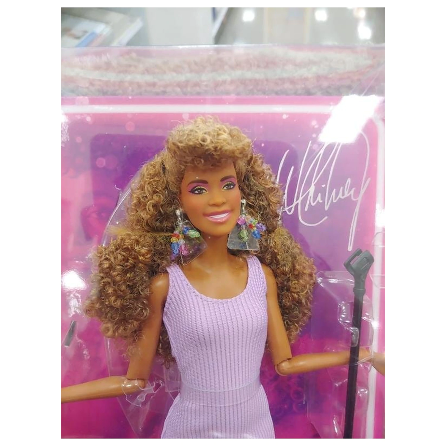 Whitney Houston Barbie Signature Puppe I Wanna Dance with Somebody Produktfoto