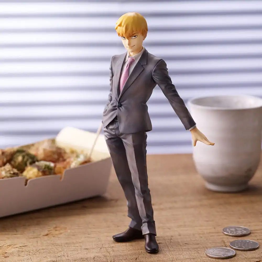 Mob Psycho 100 III Statue PVC Reigen Arataka Resale 24 18 cm termékfotó