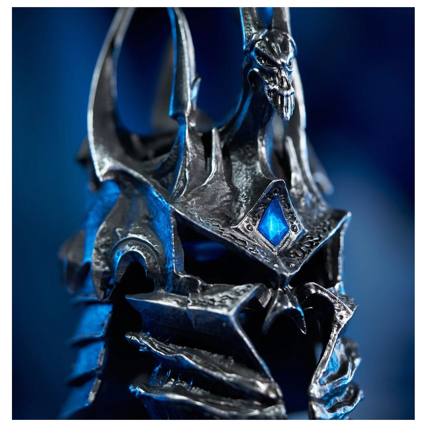 World of Warcraft Nachbildung Helm of Domination (Collector's Edition) 24 Zentimeter Produktfoto