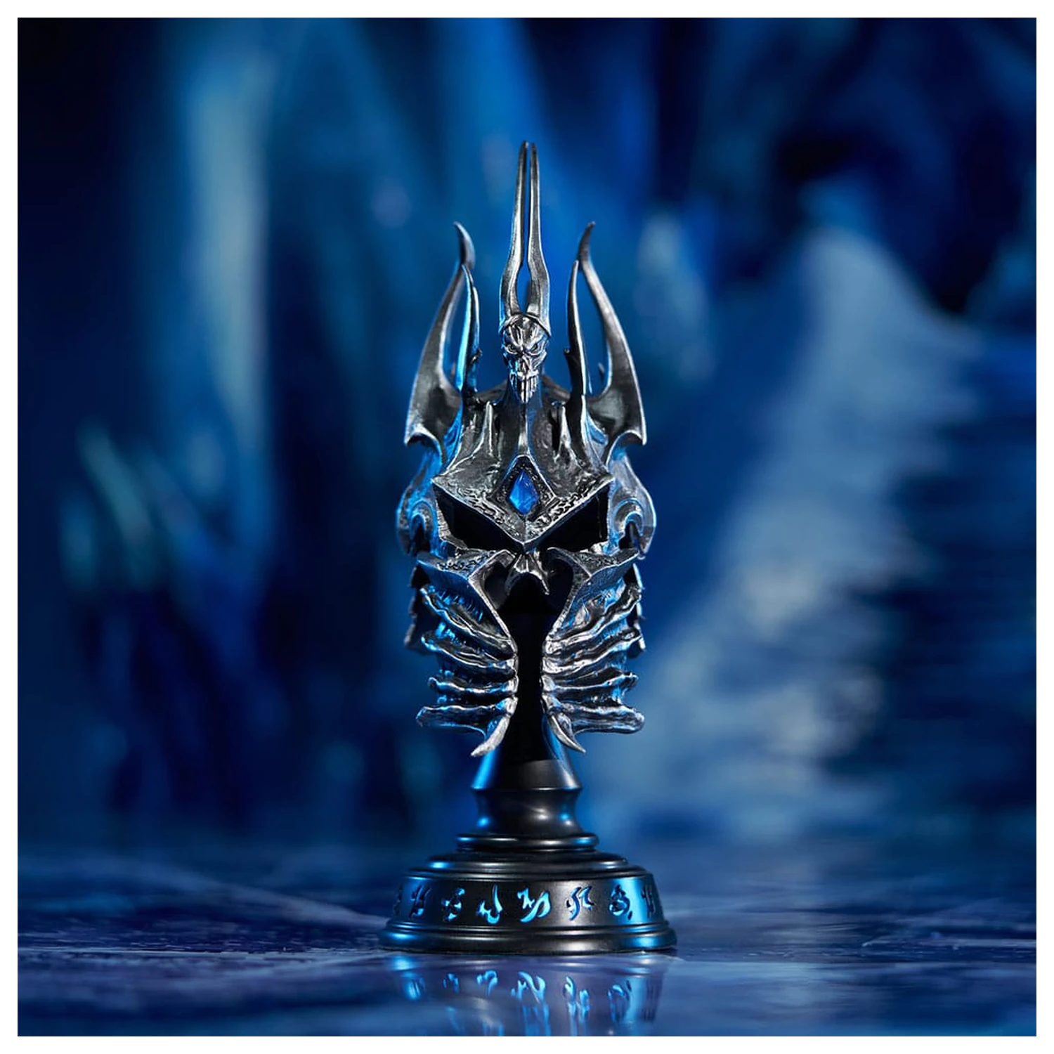 World of Warcraft Nachbildung Helm of Domination (Collector's Edition) 24 Zentimeter Produktfoto