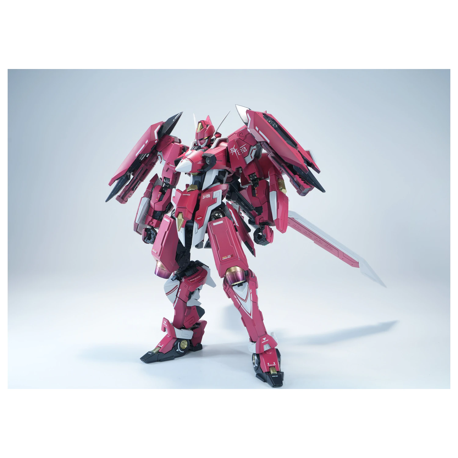 X-PLAY J-20 Cang Wei Crimson Flowing Gold Modellbausatz 21cm Produktfoto