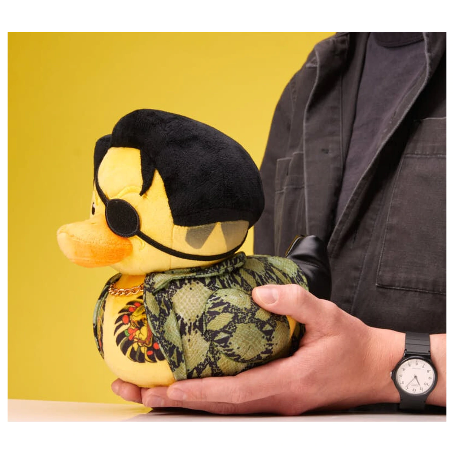 Yakuza Goro Majima Plüschfigur 23cm Produktfoto