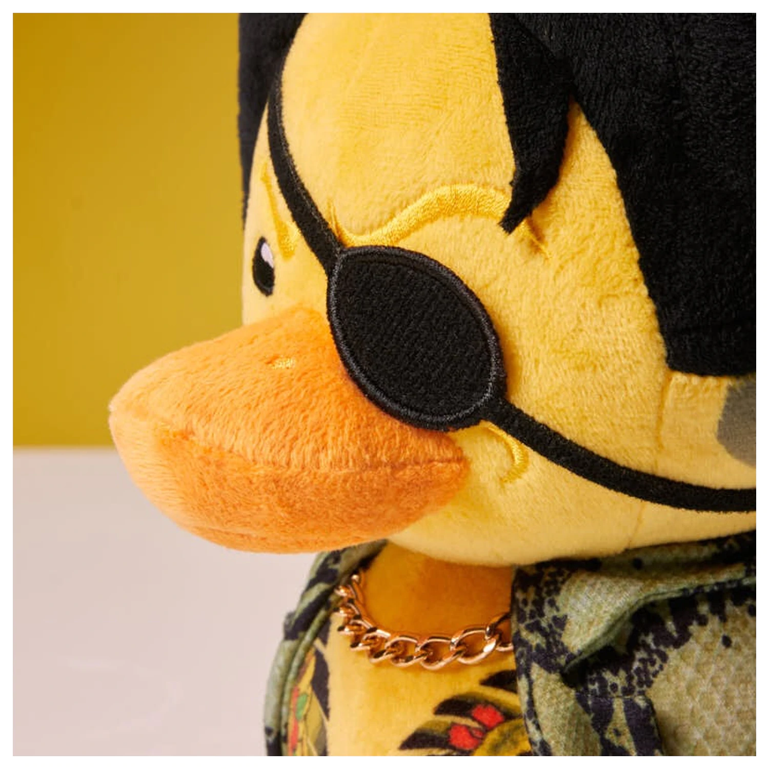 Yakuza Goro Majima Plüschfigur 23cm Produktfoto