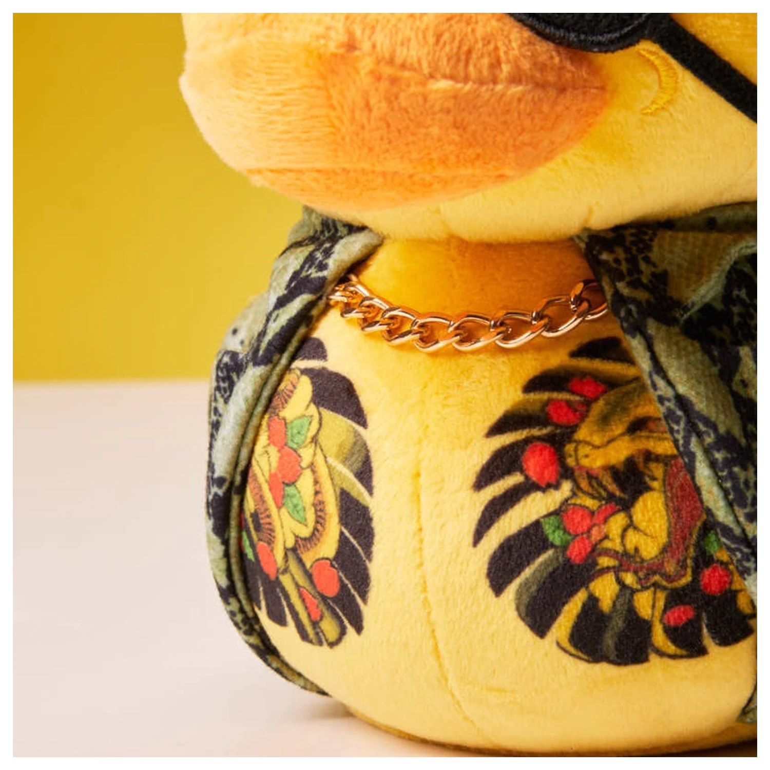 Yakuza Goro Majima Plüschfigur 23cm Produktfoto