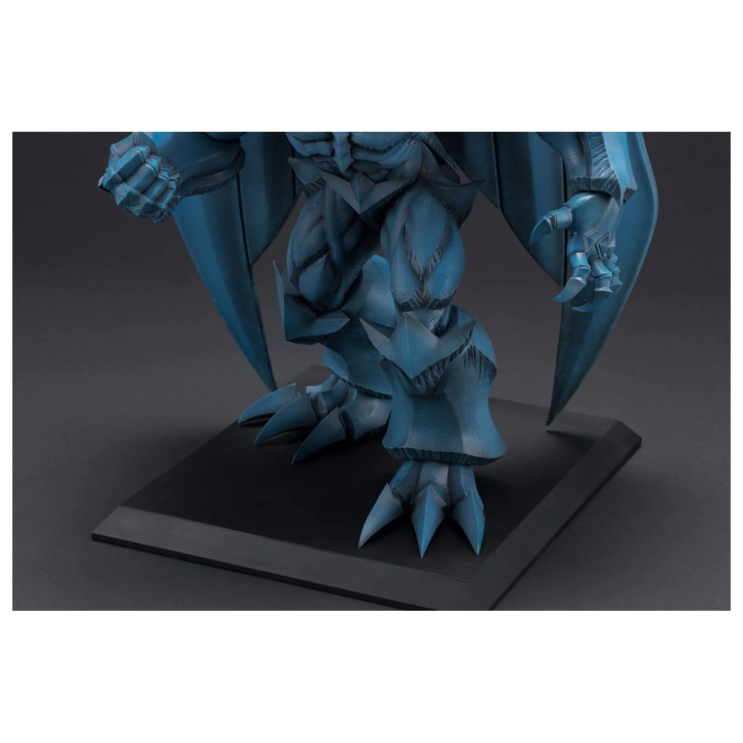 Yu-Gi-Oh! Statue Obelisk the Tormentor Egyptian God 35 cm Produktfoto