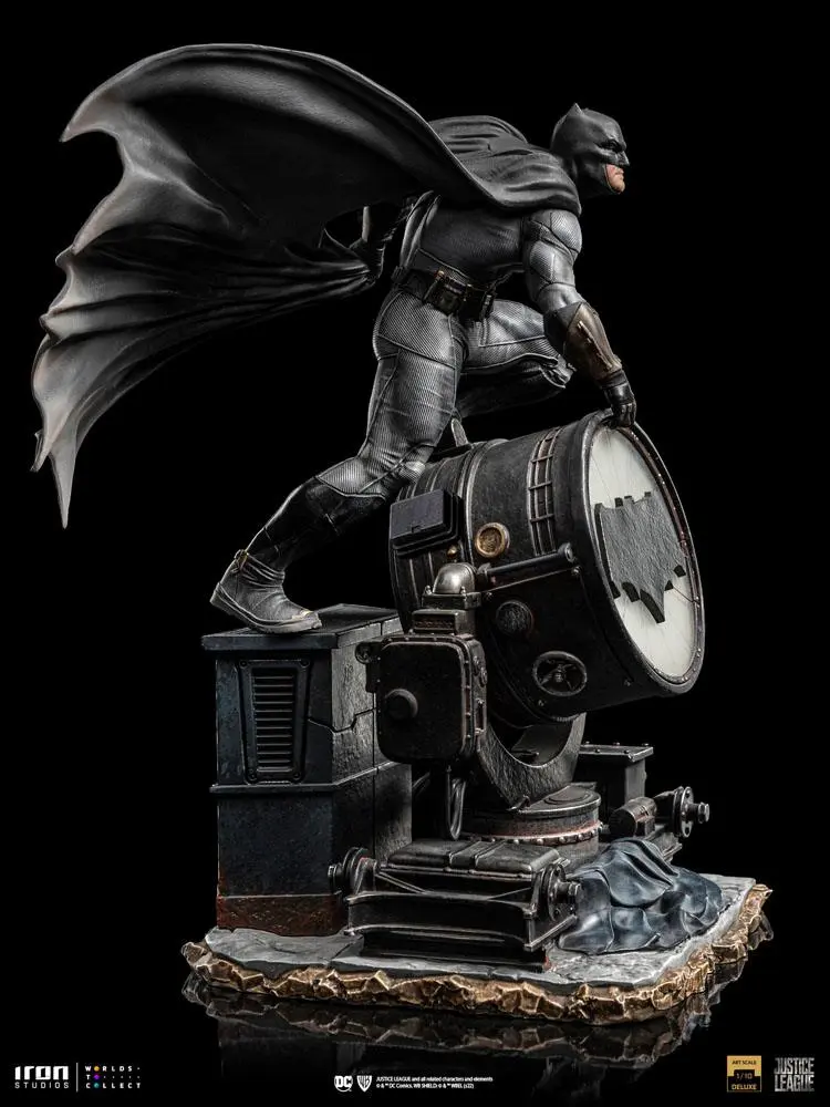 Zack Snyder's Justice League Deluxe Art Scale Statue 1/10 Batman on Batsignal 28 cm Produktfoto