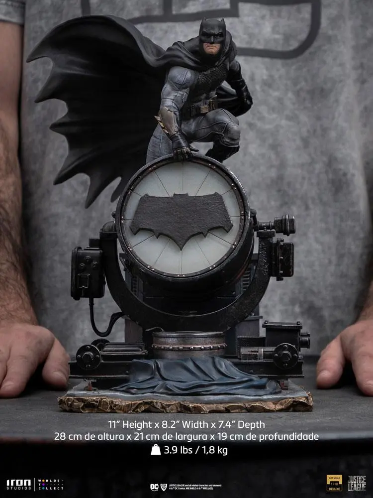 Zack Snyder's Justice League Deluxe Art Scale Statue 1/10 Batman on Batsignal 28 cm Produktfoto
