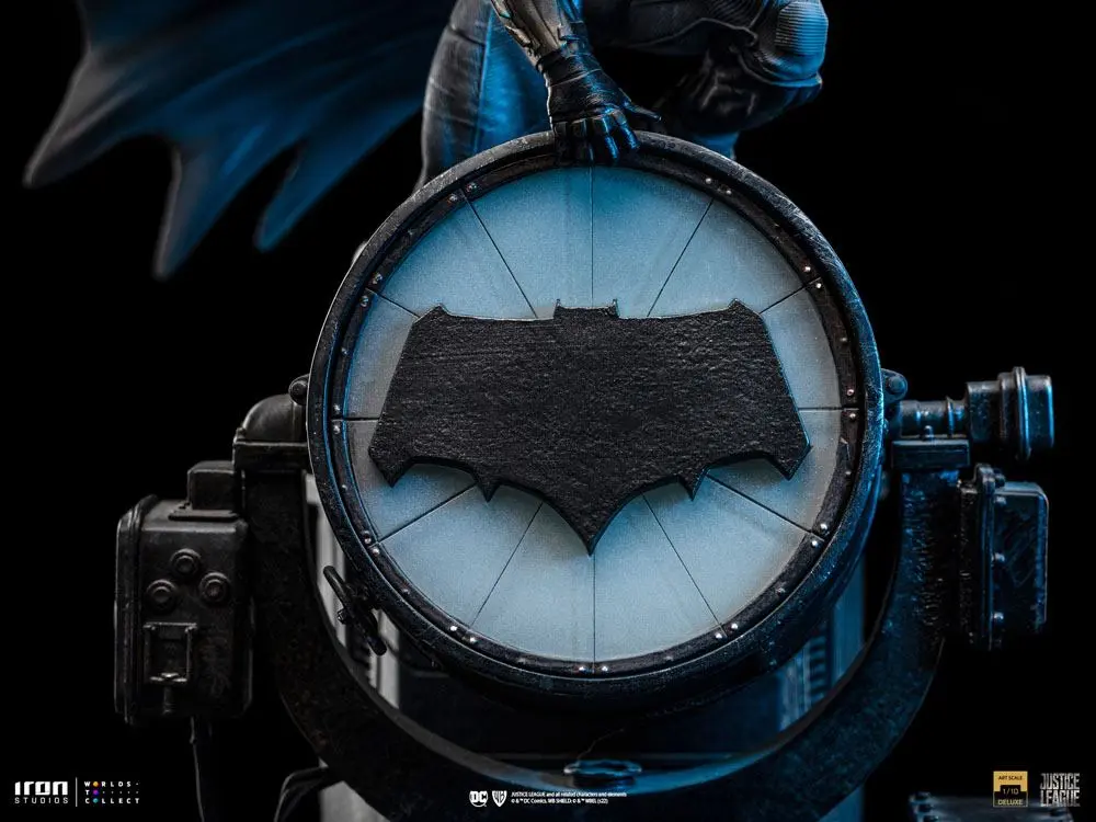Zack Snyder's Justice League Deluxe Art Scale Statue 1/10 Batman on Batsignal 28 cm Produktfoto
