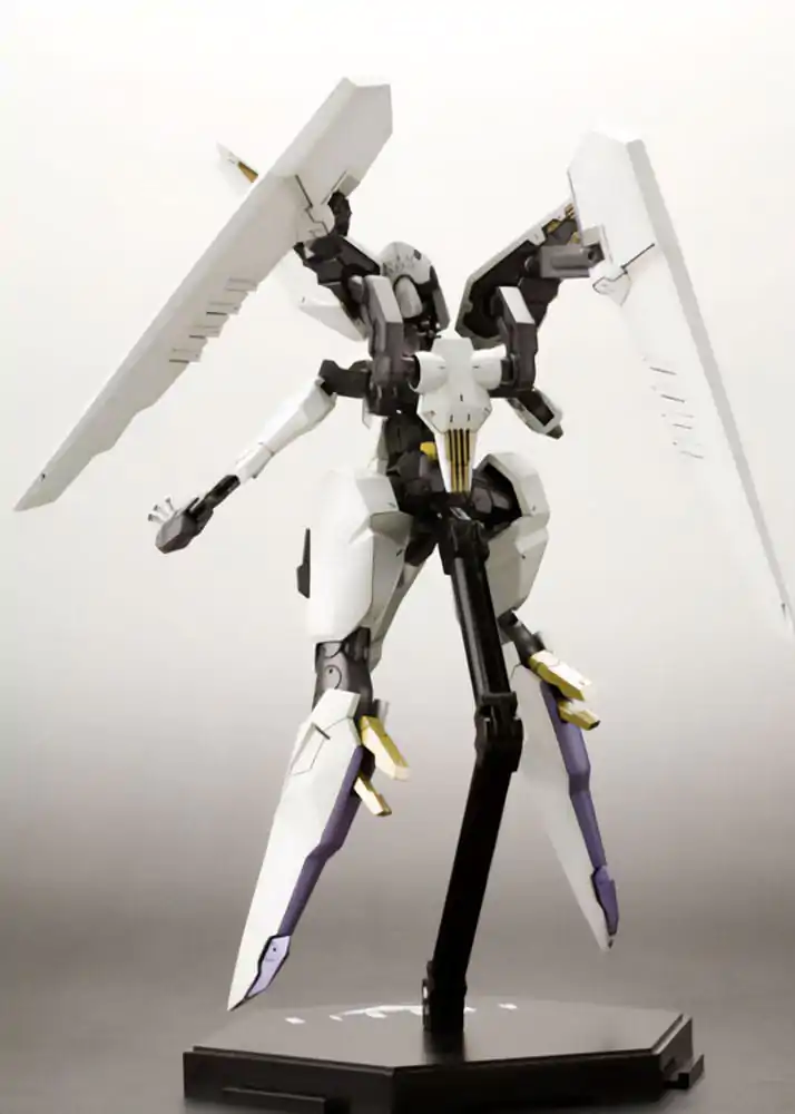 Zone of the Enders The 2nd Runner Plastic Model Kit Vic Viper 18 cm Produktfoto