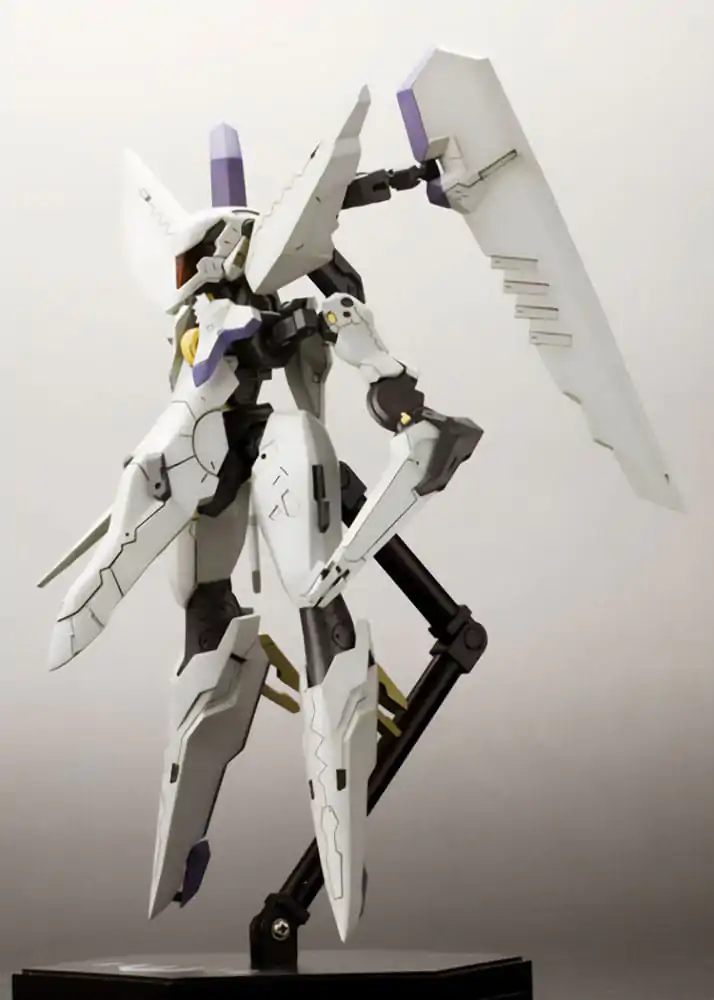 Zone of the Enders The 2nd Runner Plastic Model Kit Vic Viper 18 cm Produktfoto