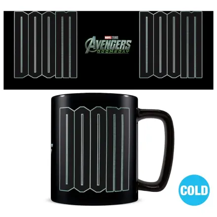 Avengers Doomsday Doctor Doom Tasse hitzeändernd Produktfoto