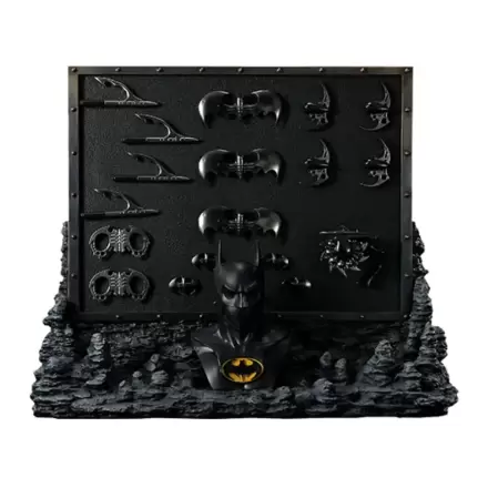 Batman Forever Museum Masterline Series Diorama 1/3 Batman Gadget Wall 49 cm termékfotója