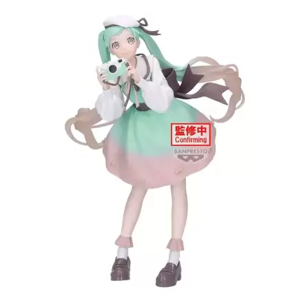 Hatsune Miku Camera Holiday Memories Figur 20cm termékfotója