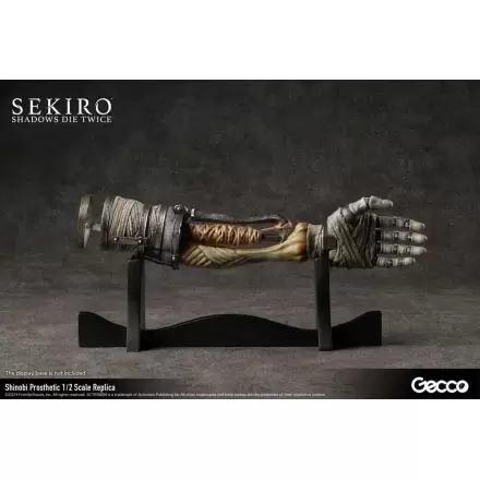 Sekiro: Shadows Die Twice Replik 1/2 Shinobi Prosthetic 32 cm termékfotója