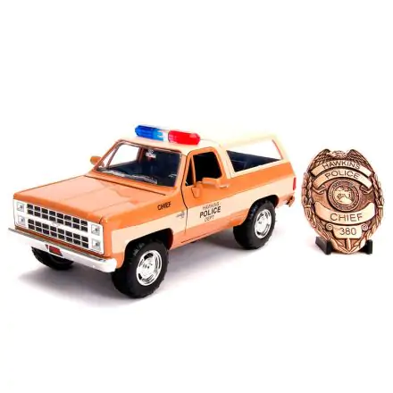 Stranger Things Chevy K5 Blaze 1980 Metallauto + Abzeichen Produktfoto
