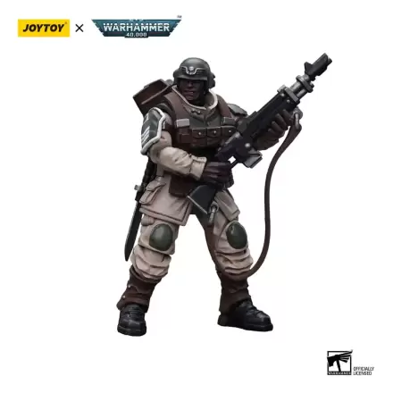 Warhammer 40k Actionfigur 1/18 Astra Militarum Cadian Command Squad Veteran with Regimental Standard 12 cm termékfotója